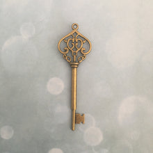 Charger l'image dans la galerie, bijoux CLEF VOLANTE- plusieurs modèles