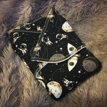 Charger l'image dans la galerie, Préplate BASIC Terry Bébé "FLY ME TO THE MOON"