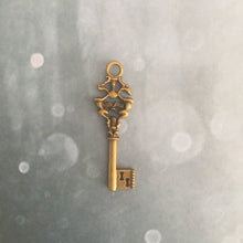 Charger l'image dans la galerie, bijoux CLEF VOLANTE- plusieurs modèles