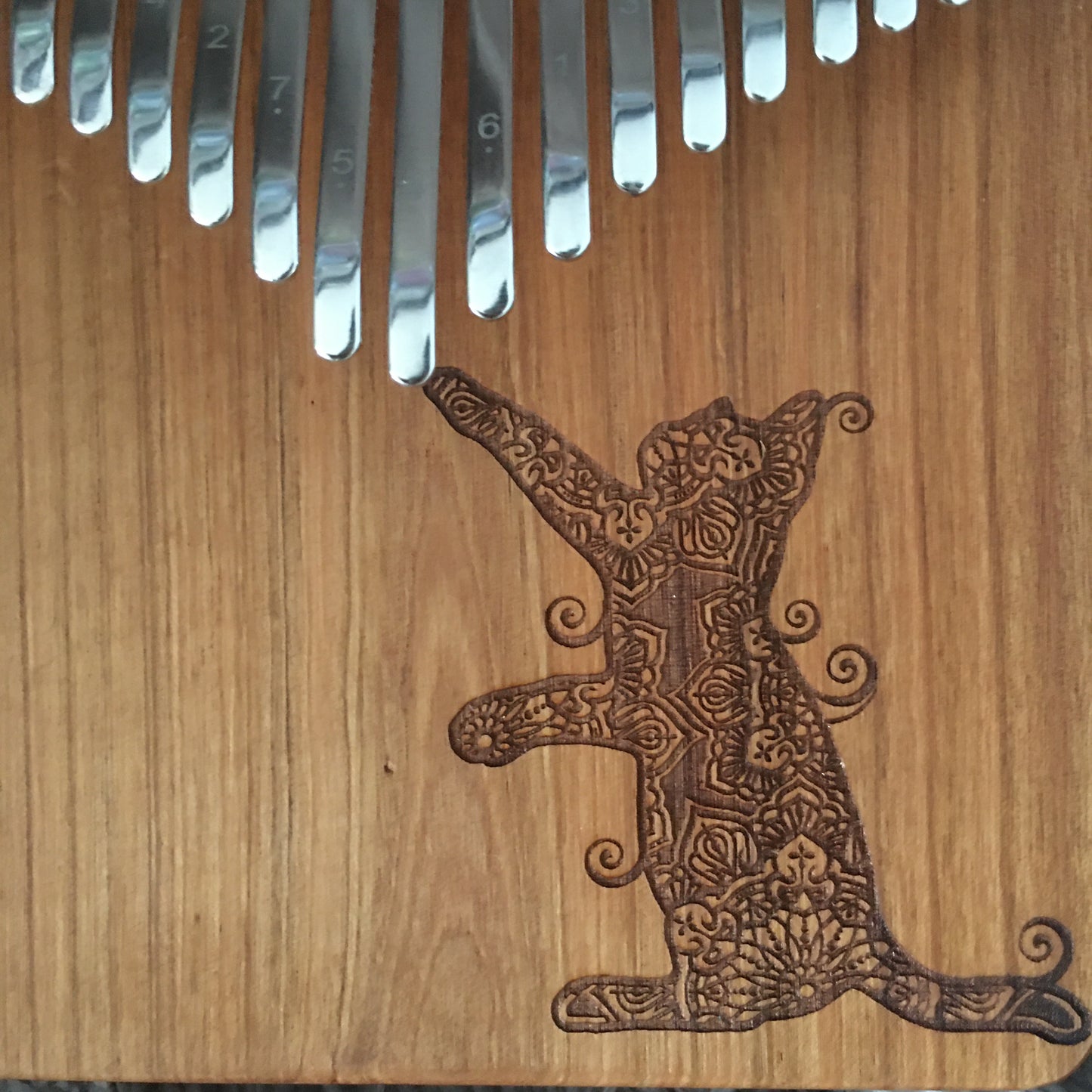 Kalimba POOPOOPIDOO 21K - "ME(LL)OW" - merisier