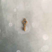 Charger l'image dans la galerie, bijoux CLEF VOLANTE- plusieurs modèles