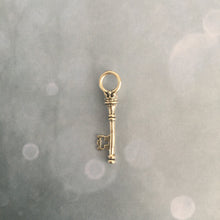 Charger l'image dans la galerie, bijoux CLEF VOLANTE- plusieurs modèles