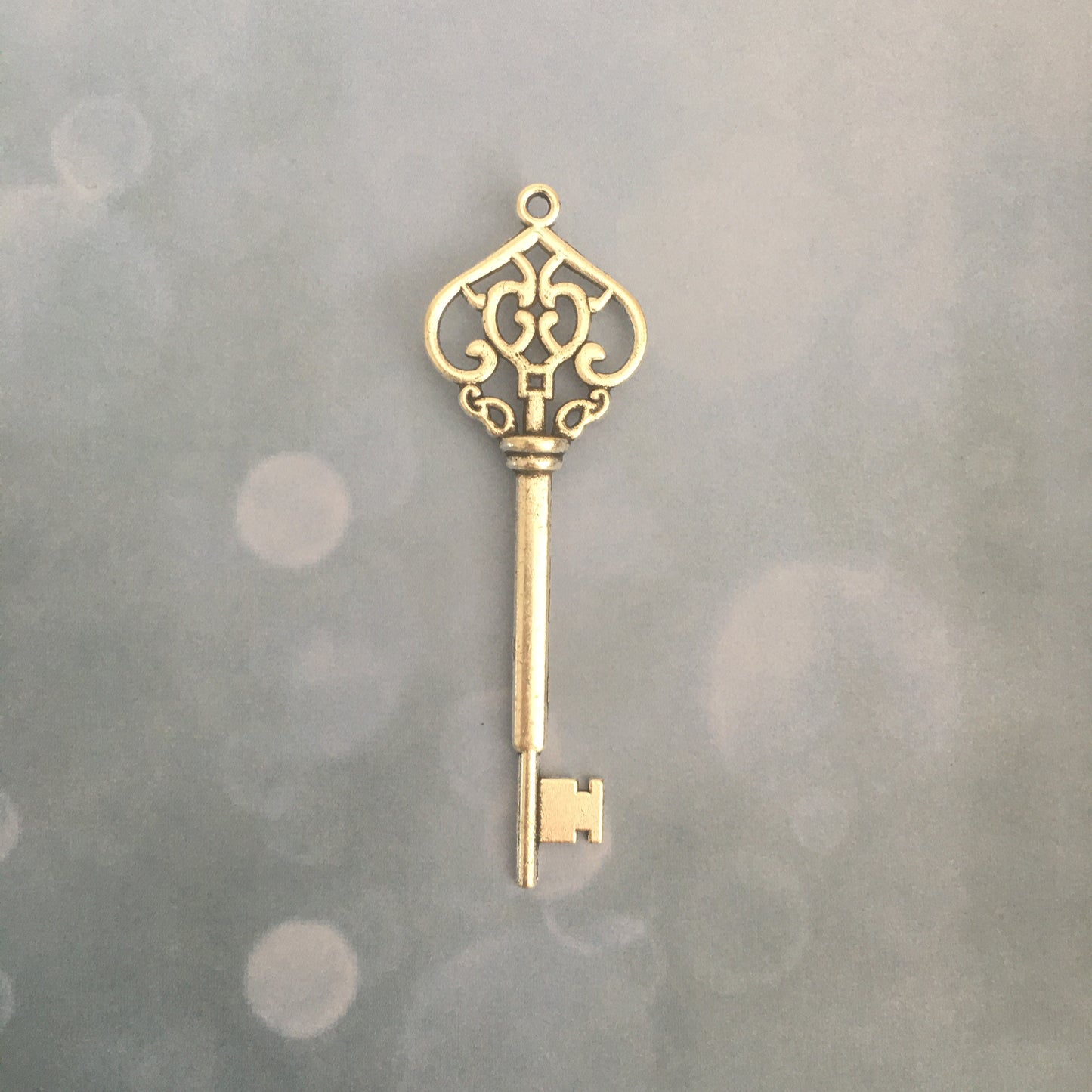 bijoux CLEF VOLANTE- plusieurs modèles