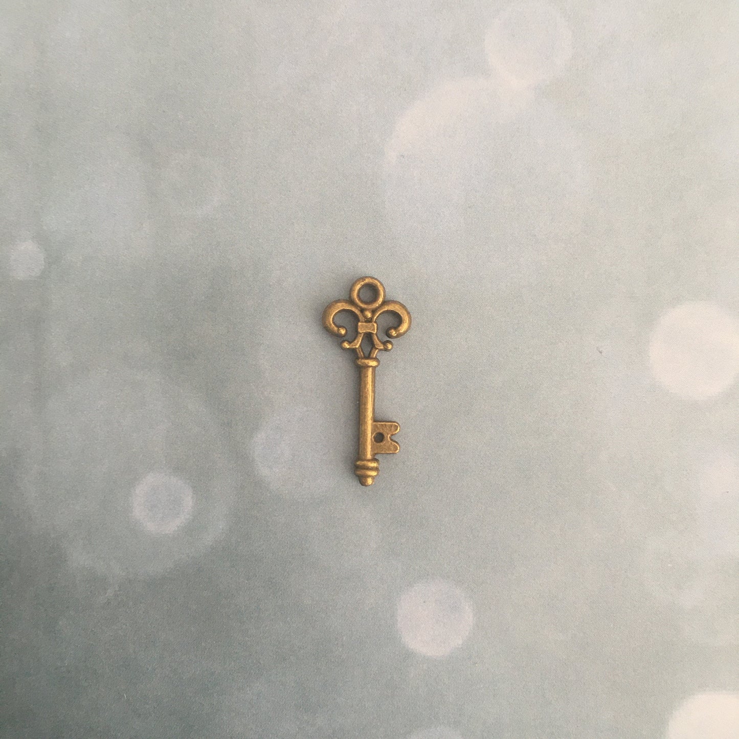 bijoux CLEF VOLANTE- plusieurs modèles