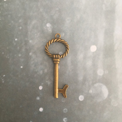 bijoux CLEF VOLANTE- plusieurs modèles