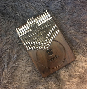 Kalimba Chromatique SEEDS  34K - Noyer