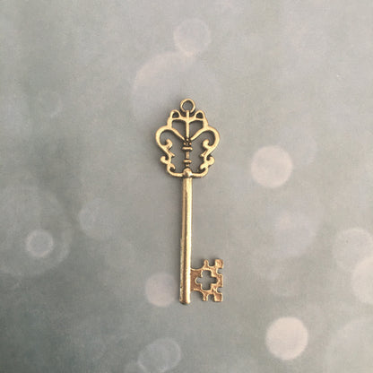 bijoux CLEF VOLANTE- plusieurs modèles