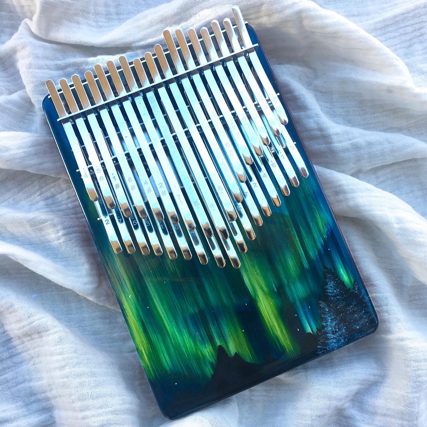Kalimba Chromatique 34K POOPOOPIDOO UTOPIA- "BOREALIS" - Sapele et résine