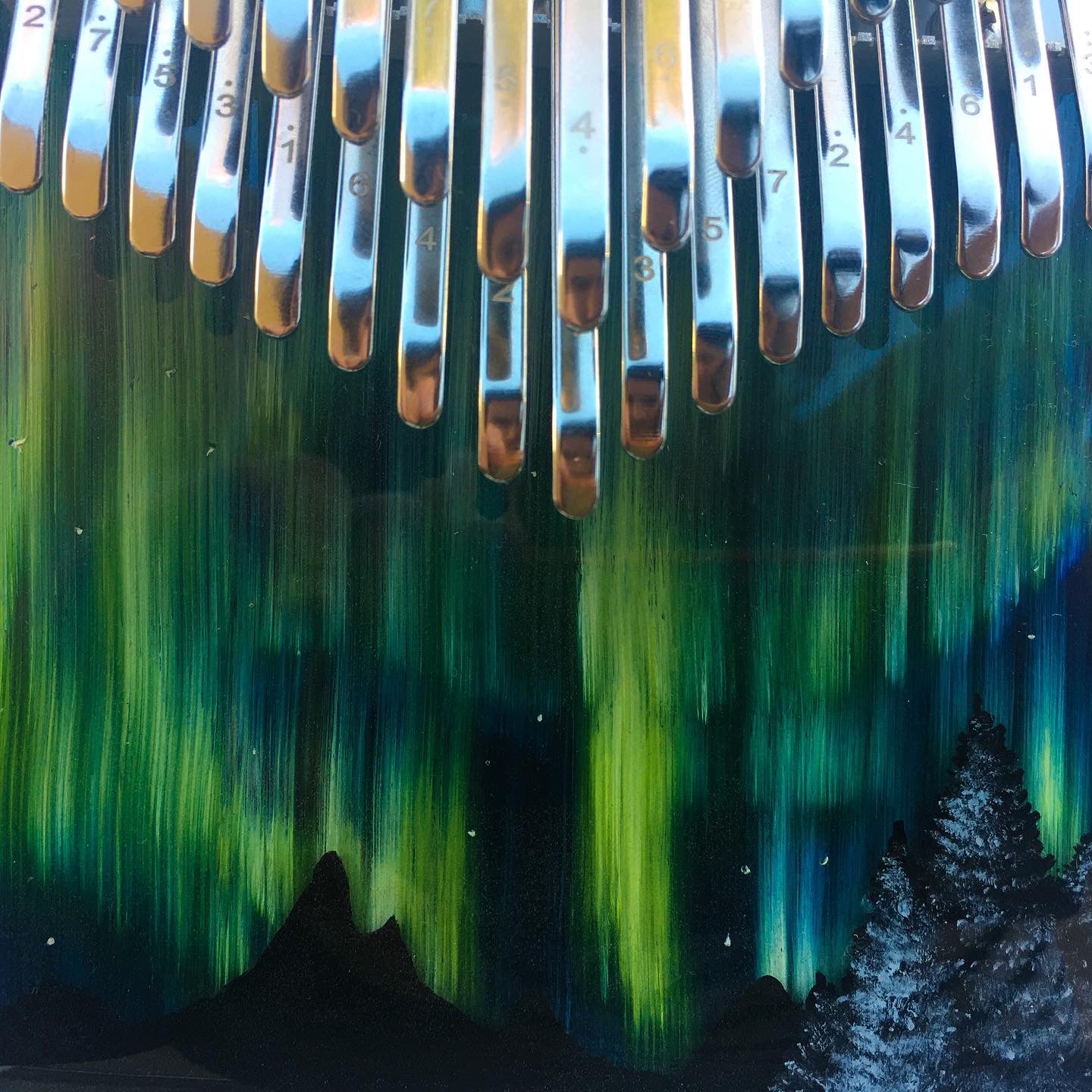 Kalimba Chromatique 34K POOPOOPIDOO UTOPIA- "BOREALIS" - Sapele et résine