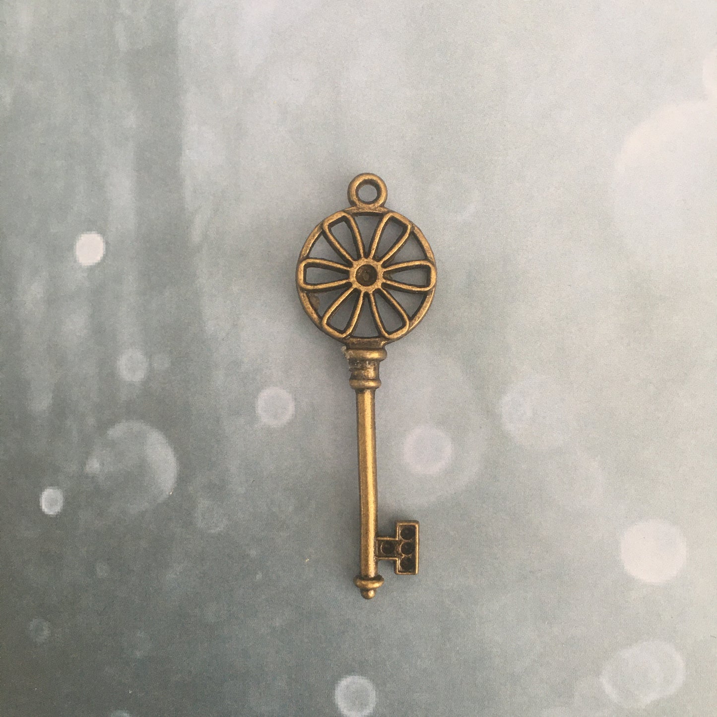 bijoux CLEF VOLANTE- plusieurs modèles