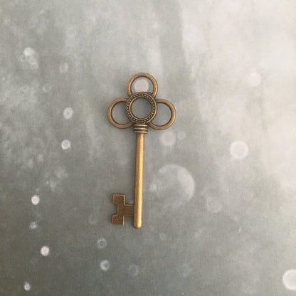 bijoux CLEF VOLANTE- plusieurs modèles